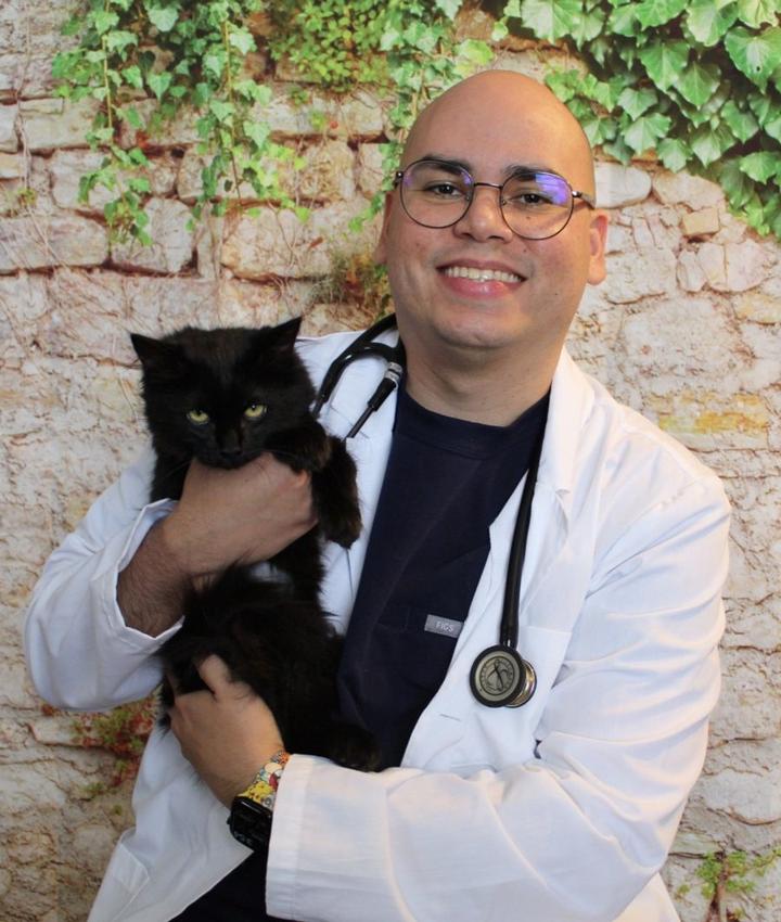 Milton Ortiz, DVM